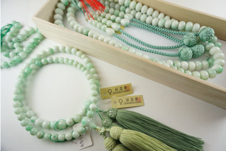 神戸珠数店　糸魚川翡翠の特上品が多数入荷いたしました